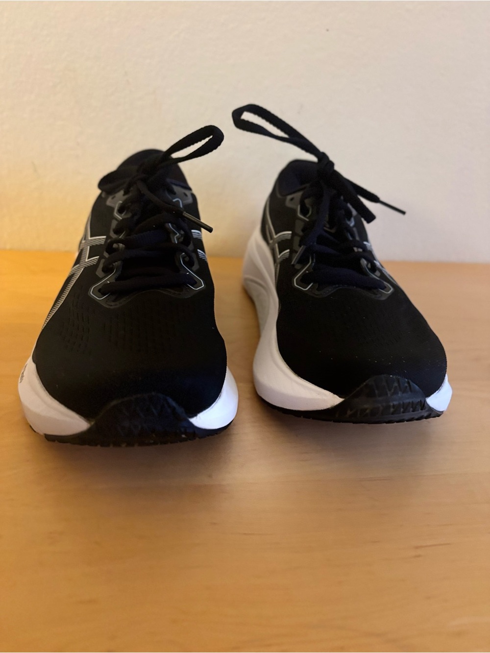 Asics Black and White Athletic Running Shoes - Picture 6 of 7